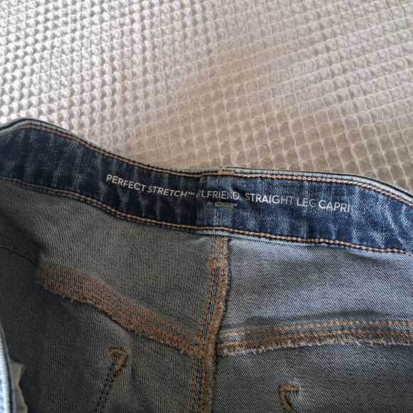 Chicos Jeans Womens 1 Medium 8 Blue Perfect Girlfriend Straight Leg Capri Raw - Picture 5 of 10